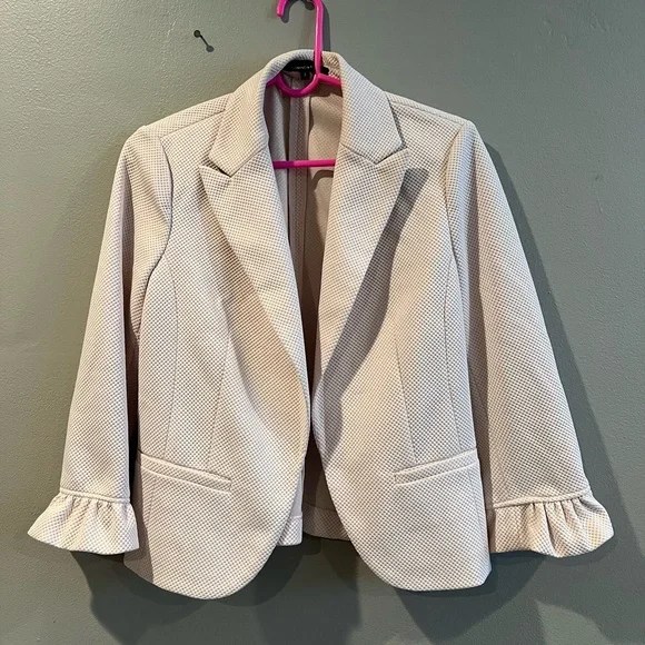 Amanda + Chelsea Women’s Pink Textured Blazer Jacket Ruffle Sleeves Size 6 - Picture 1 of 4